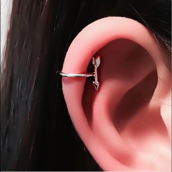 925 Sterling Silver Arrow Ear Cuff Fake Cartilage Earring - Clip On - Adjustable - Picture 1 of 8